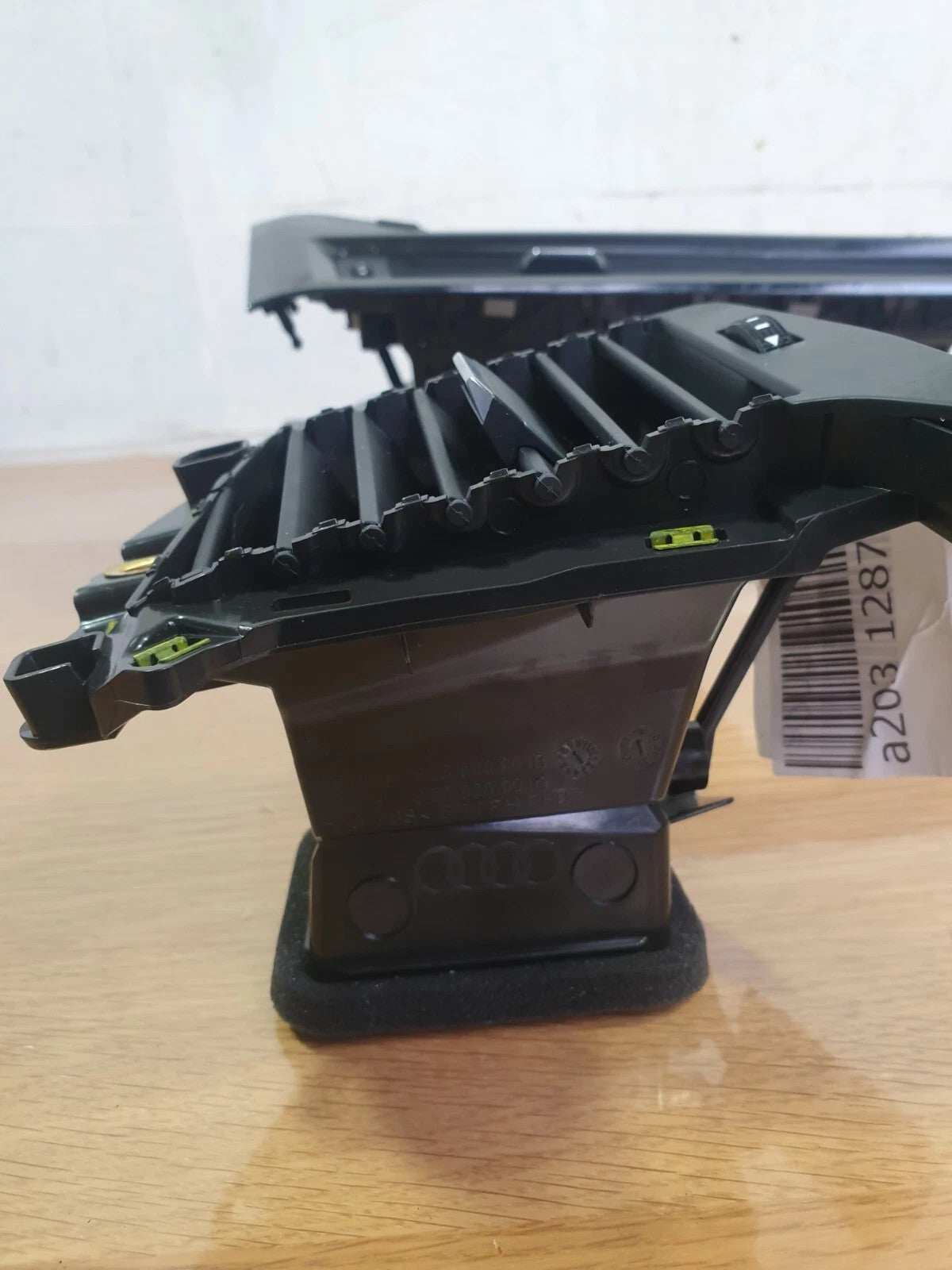 ✅Audi A1 Sport 1.0 Petrol 2020 Centre & Right Dashboard Air Vents 82C820901B - Image 10