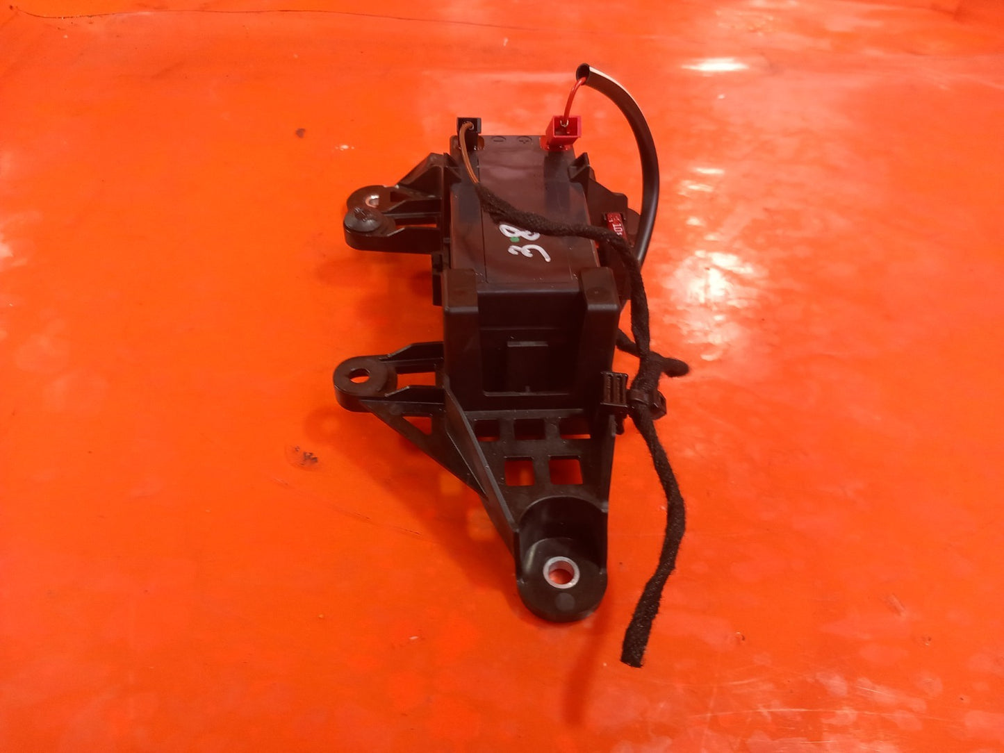 2019 Mercedes A Class W177 Auxiliary Battery w/ Bracket A2475451000 A382 - Image 4