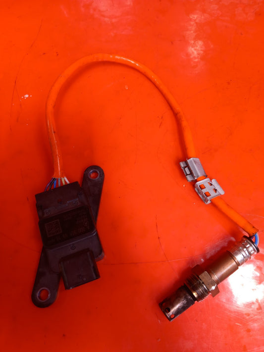 2025 Mercedes GLE W167 AMG NOX Sensor A0009059916 Warranty A397 - Image 2