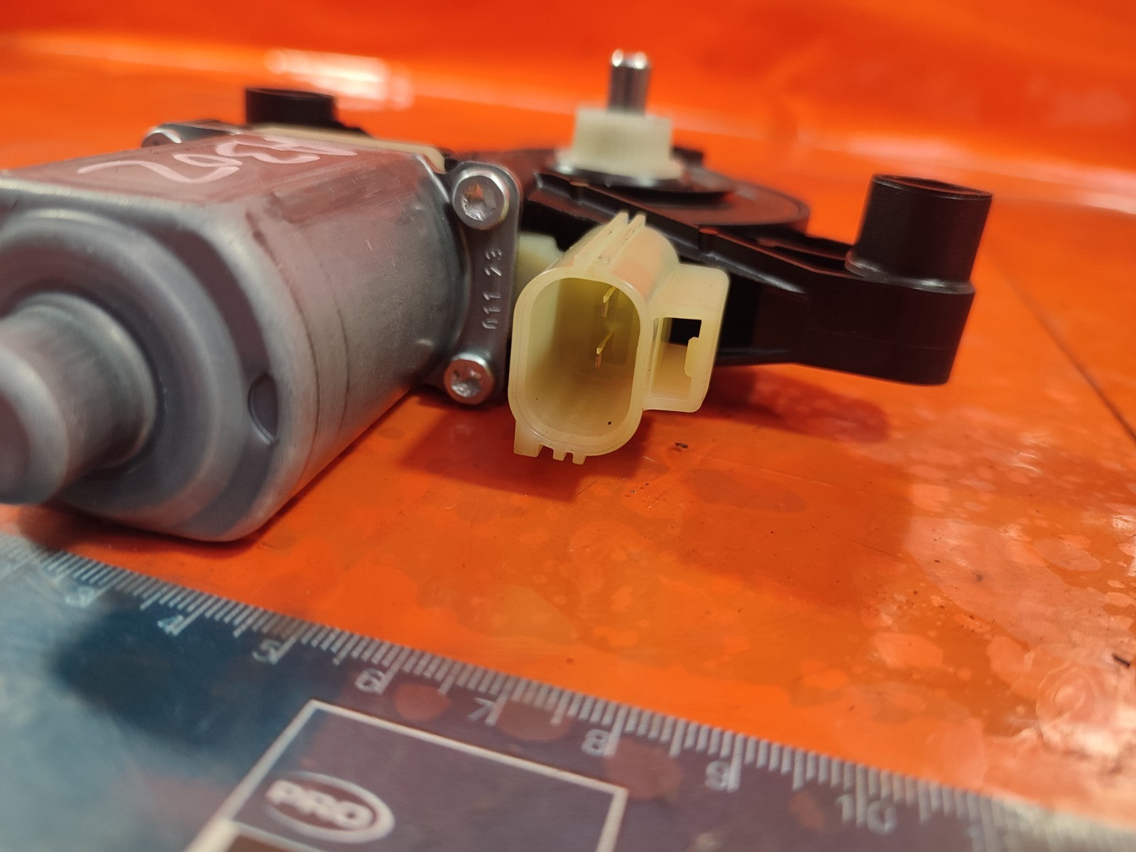 ebay-src:https://i.ebayimg.com/00/s/mtiwmfgxnjaw/z/iegaaeswnh9o0aek/$_57.jpg