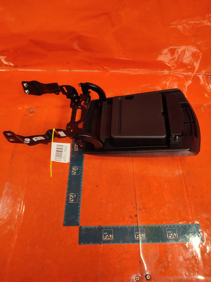 ✅FORD GALAXY ZETEC 2.0 DIESEL 2018 CENTRE CONSOLE LEATHER ARM REST EM2BR045C74 - Image 4