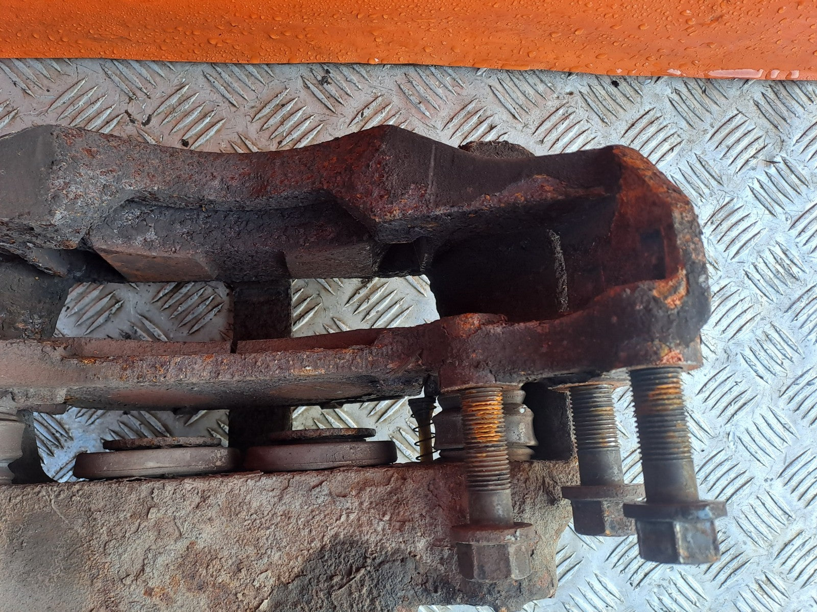 ebay-src:https://i.ebayimg.com/00/s/mtiwmfgxnjaw/z/pqiaaeswge5pqbe4/$_57.jpg
