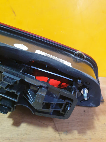 ✅AUDI A3 E-TRON 1.4 PETROL 2015 REAR RIGHT INNER TAIL LIGHT 8V4945094A Warranty - Image 11