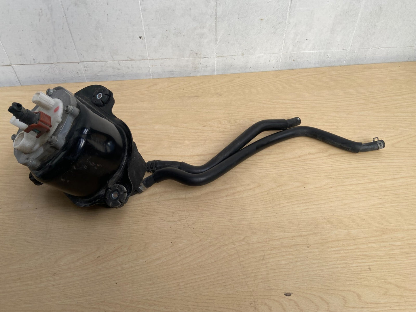 YAMAHA XVS1300C 2015 SECONDARY FUEL TANK SENDING UNIT PUMP 3D81390701 A031 - Image 9