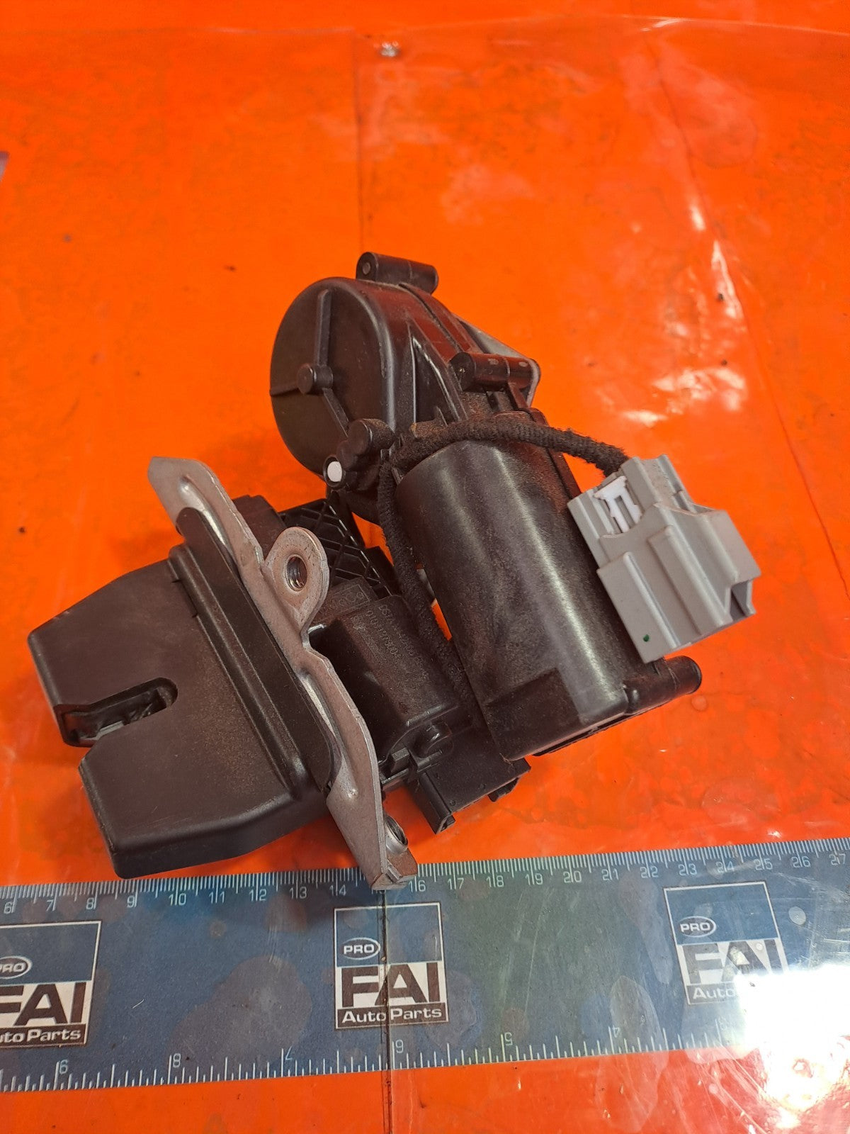 ebay-src:https://i.ebayimg.com/00/s/mtywmfgxmjaw/z/kqcaaeswbhzoz7nm/$_57.jpg