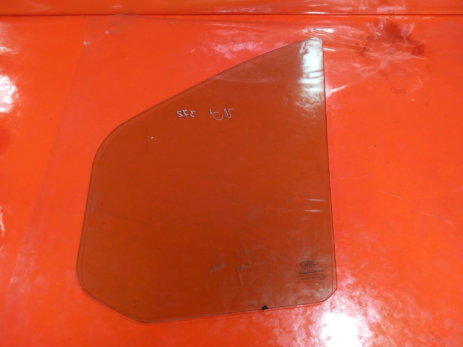 Ford Transit Custom 2.0 Diesel 2021 Front Right Quarter Window Glass BK21V21418A - Image 9