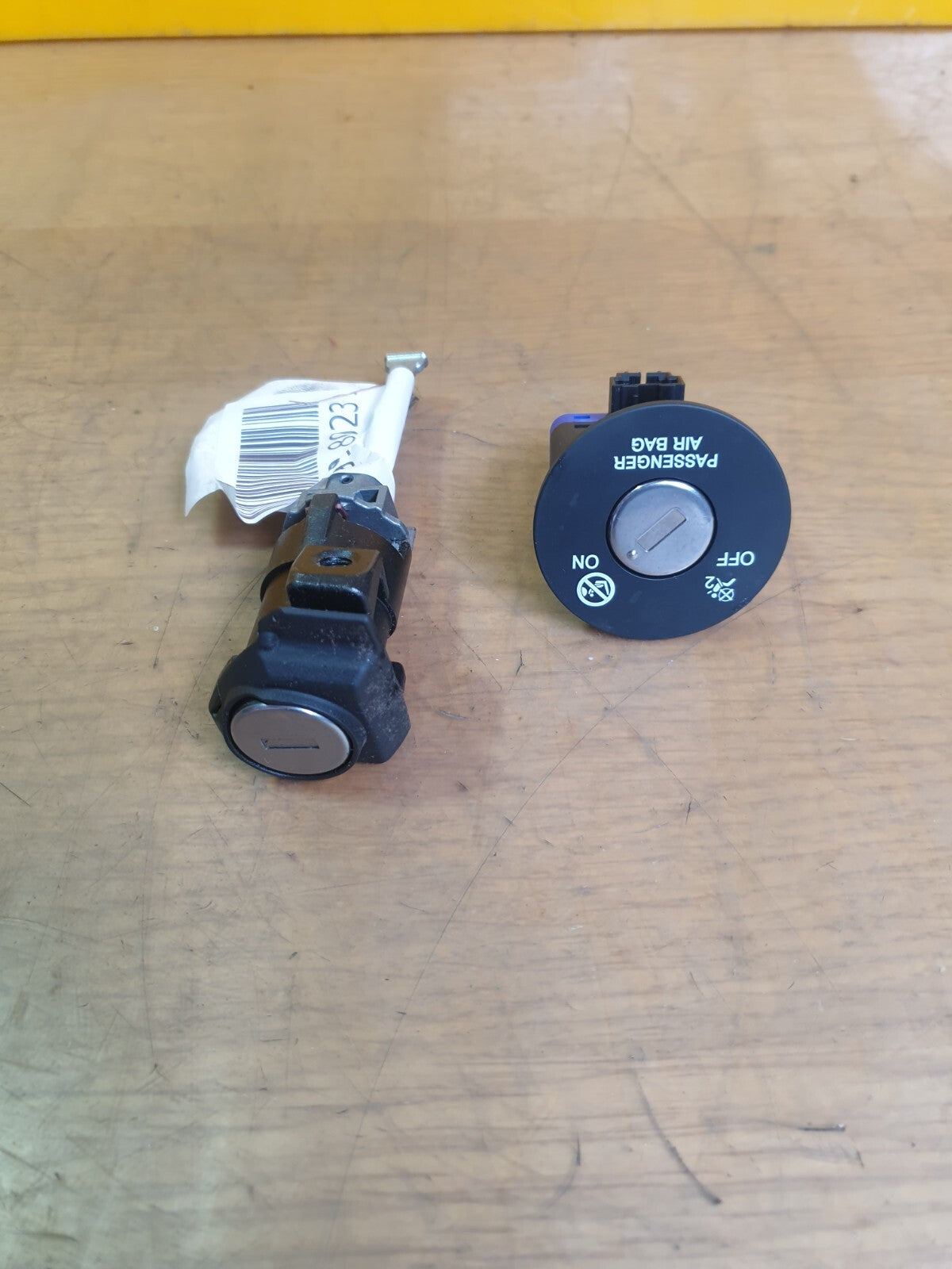 ✅Hyundai I20 N Line 2023 1.0 Petrol Passenger Airbag Switch and Door Look A199 - Image 1