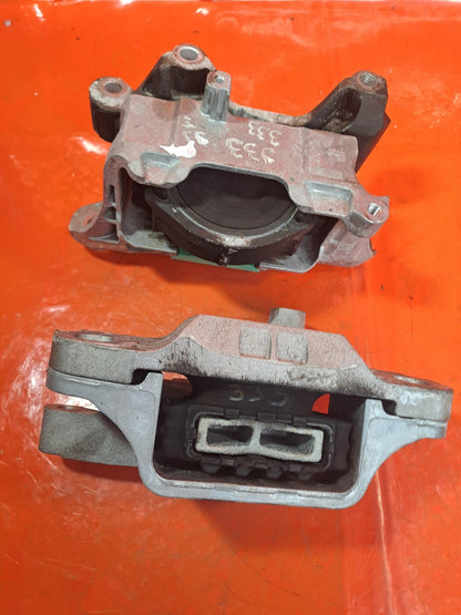 ✅FORD KUGA ST-LINE X 2.5 PETROL 2023 ENGINE MOUNT BRACKETS LX636F012AC Warranty - Image 1