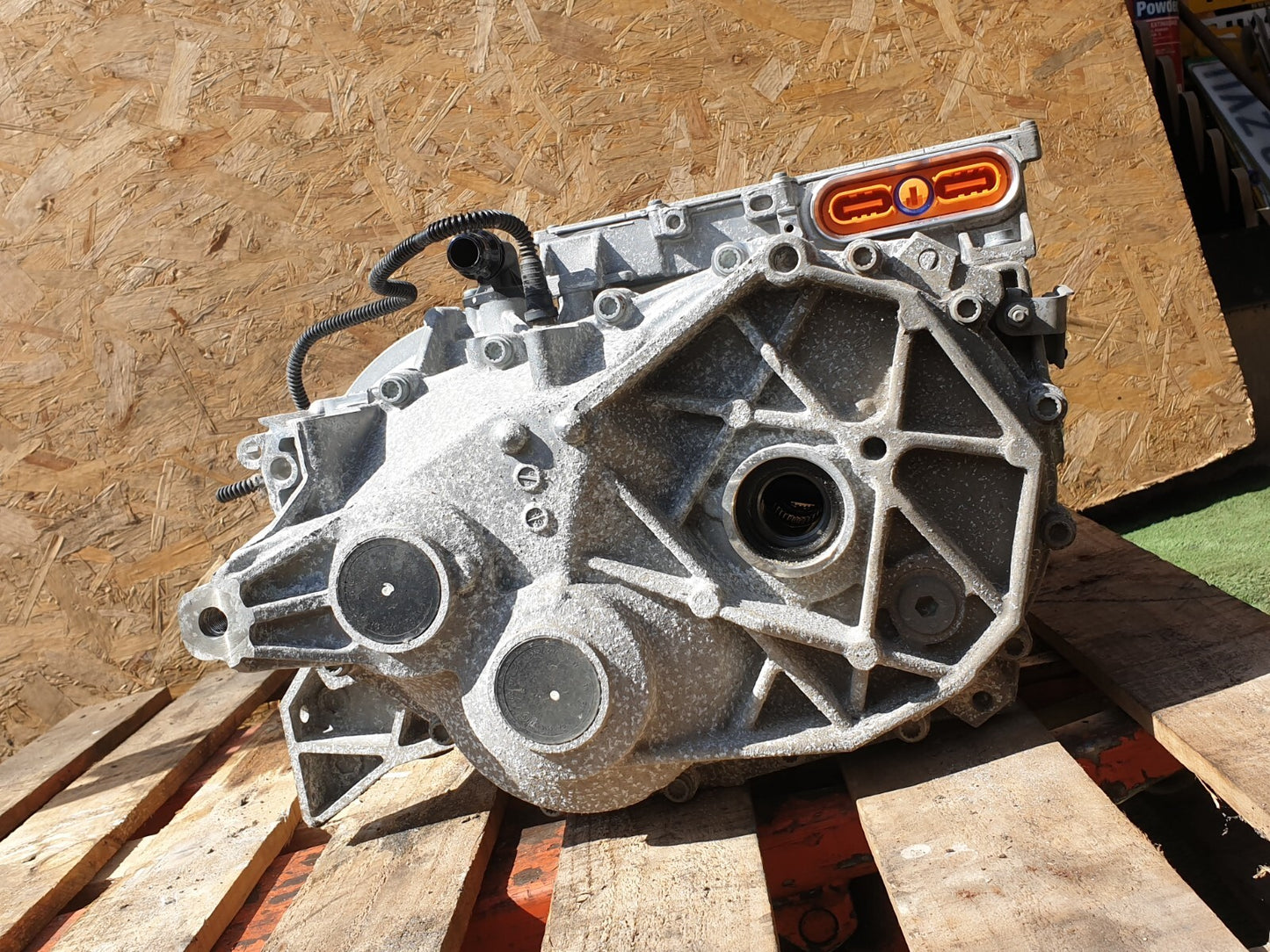 CUPRA BORN V2 Ev 2023 COMPLETE ENGINE DRIVE MOTOR WITH INVERTER 0EH901098E A209 - Image 5
