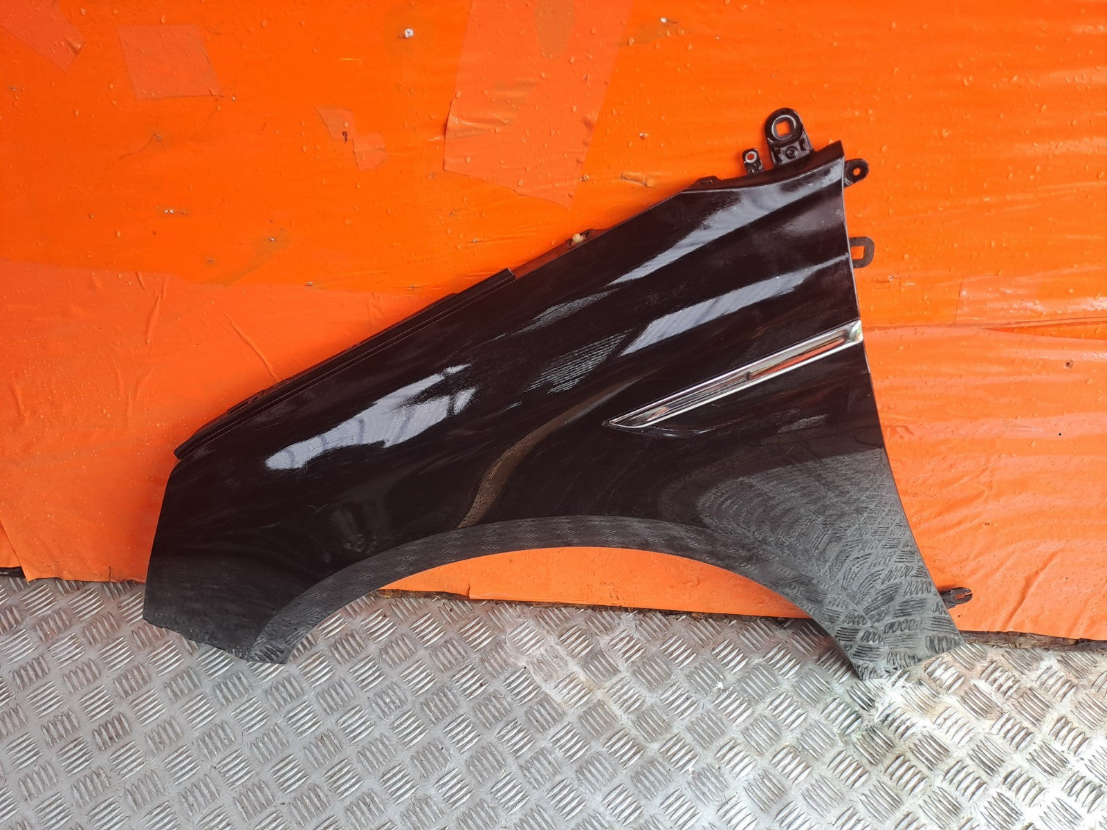 ebay-src:https://i.ebayimg.com/00/s/mtiwmfgxnjaw/z/zmcaaesw-1dqazvz/$_57.jpg