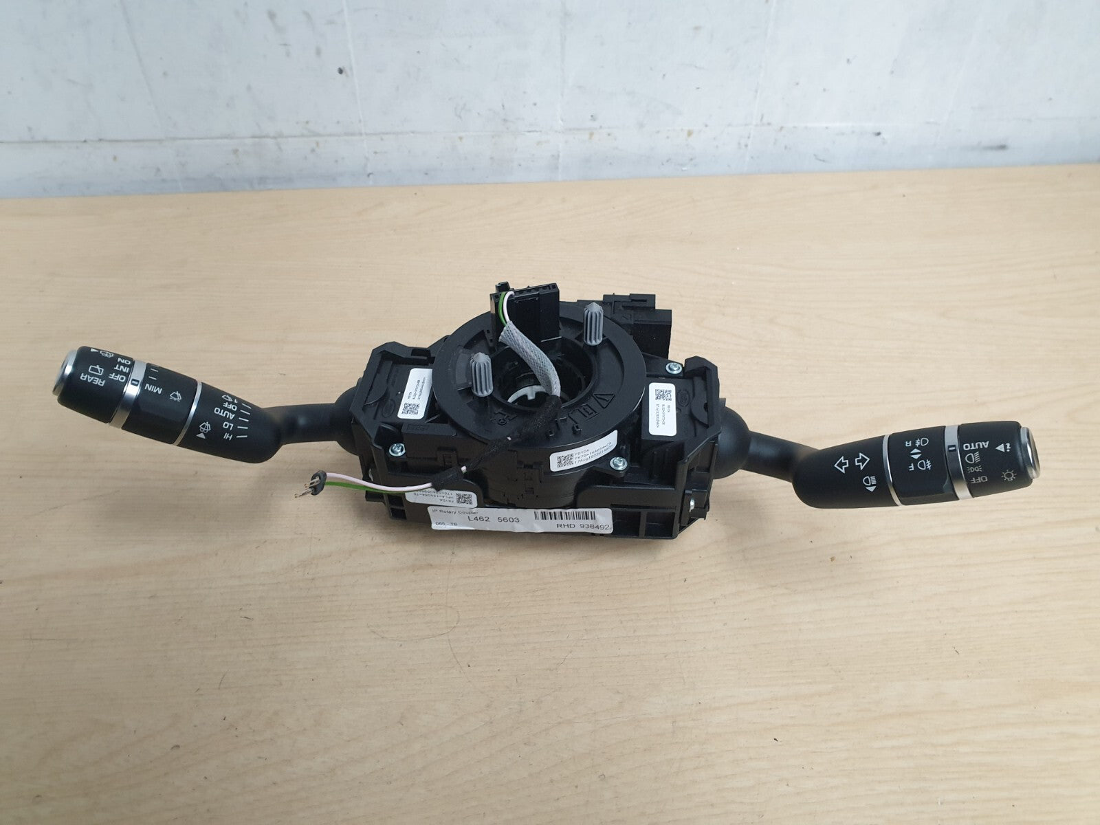 LAND ROVER DISCOVERY L462 2018 STEERING COLUMN INDICATOR WIPER STALKS HPLA13N064 - Image 4