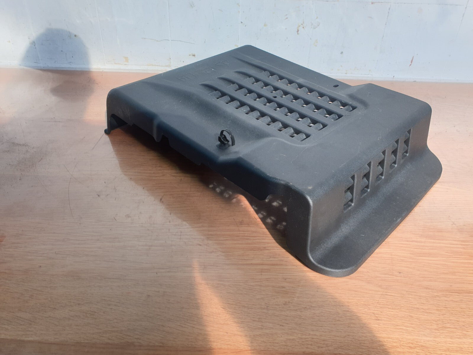 FORD FOCUS ACTIVE X 1.0 PETROL 2021 BATTERY TRAY COVER LX7B10A686ACW Warranty - Image 7