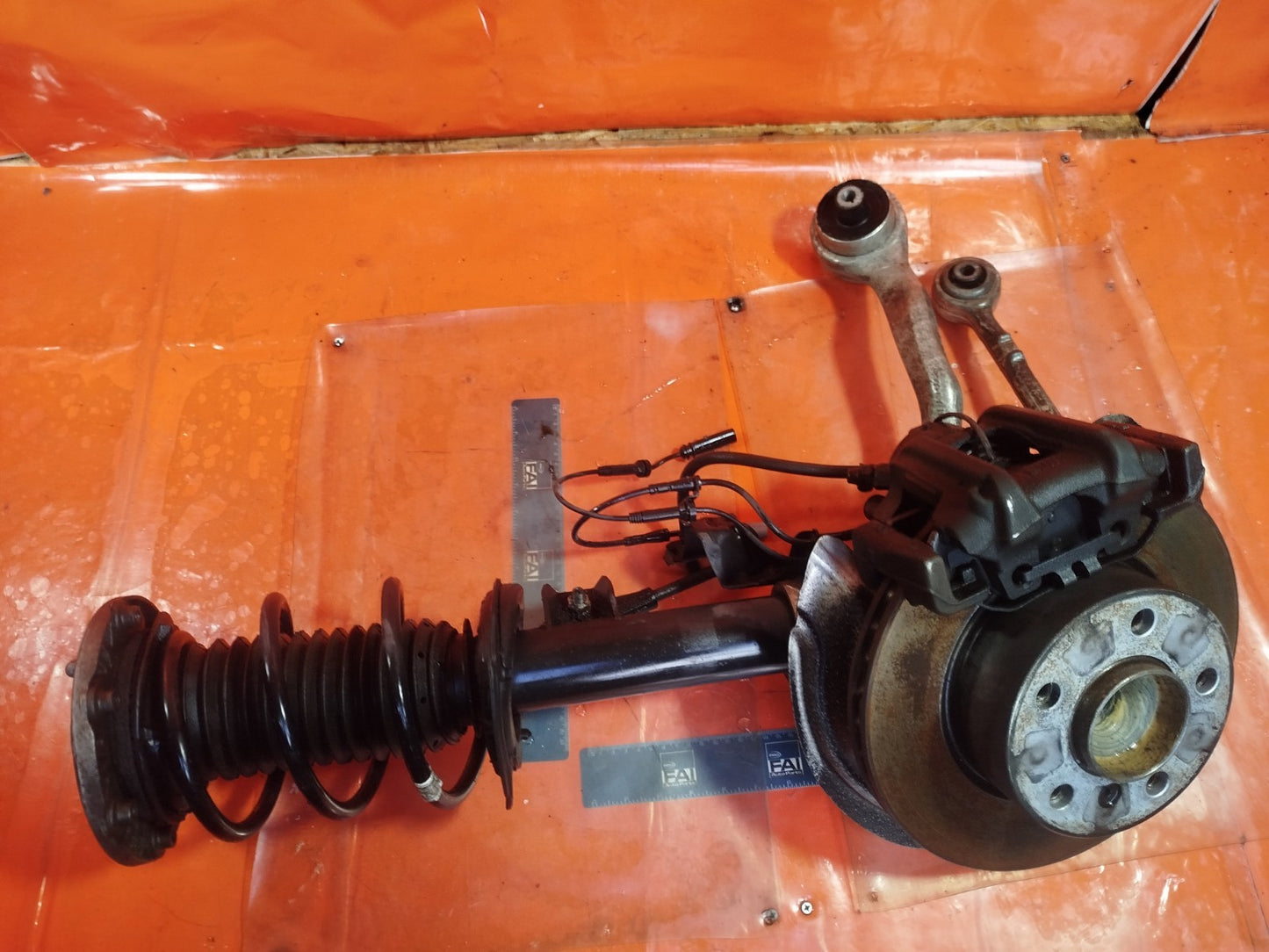 ✅BMW F23 218D 2.0 DIESEL 2019 FRONT LEFT SUSPENSION LEG HUB 6873738 6792285 A344 - Image 5