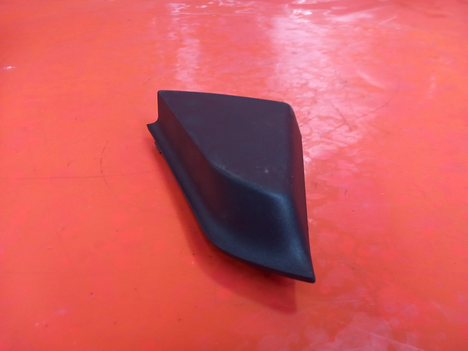 Ford Galaxy Zetec 2.0 Diesel 2019 Front Left Interior Wing Triangle Door Trim - Image 5