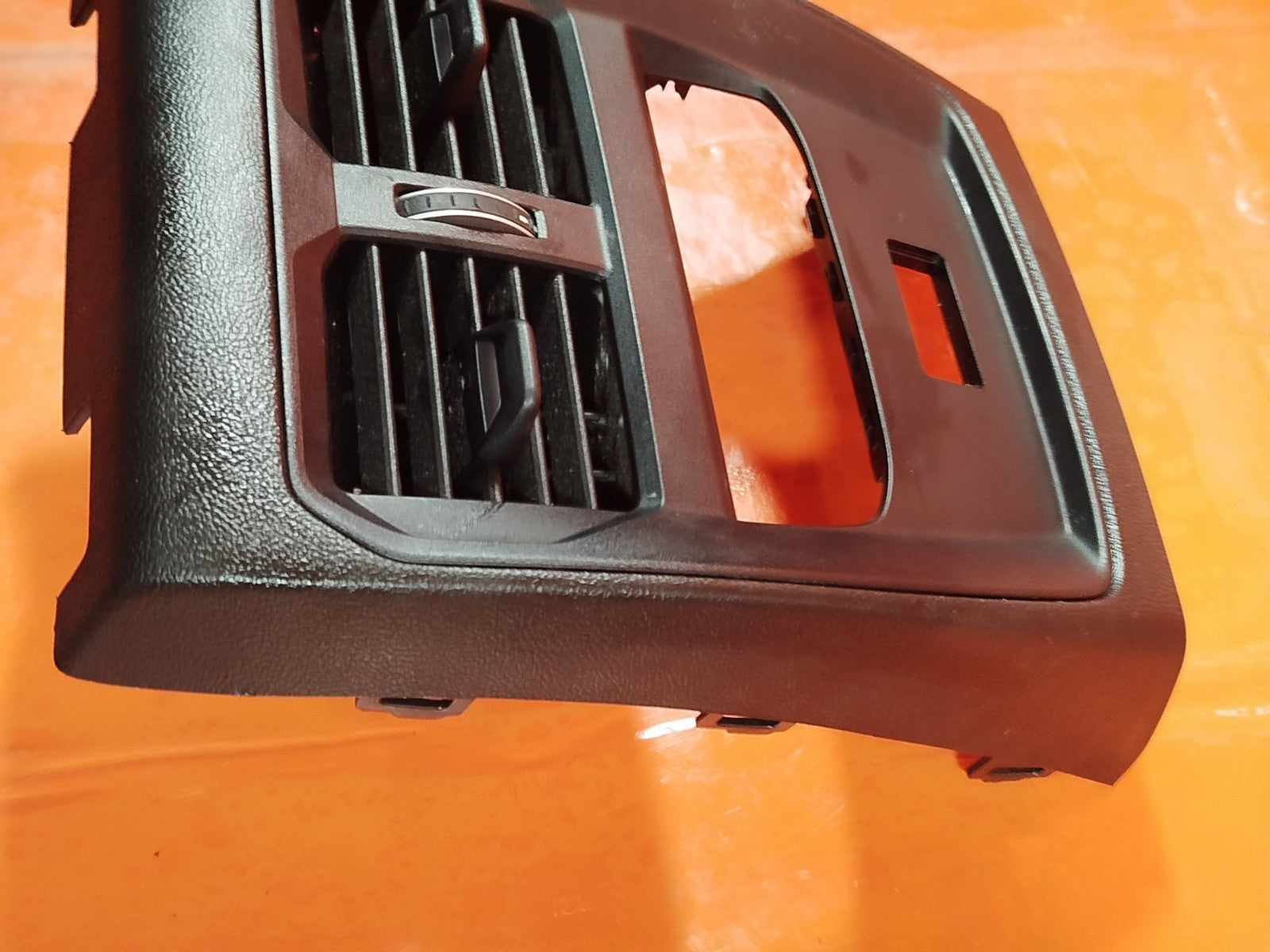 ✅BMW G20 330E XDRIVE M SPORT 2.0 PETROL 2023 CENTRE CONSOLE REAR AIR VENT A340 - Image 4