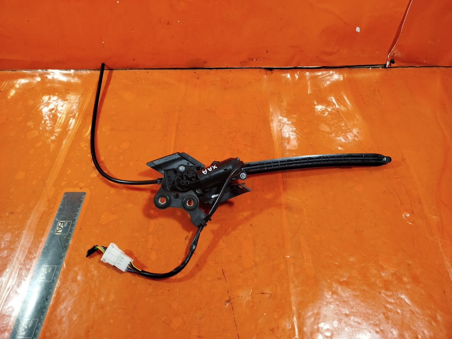 ✅MERCEDES E CLASS W212 REAR RIGHT PARCEL SHELF MOTOR A2128203042 Warranty xAA - Image 1