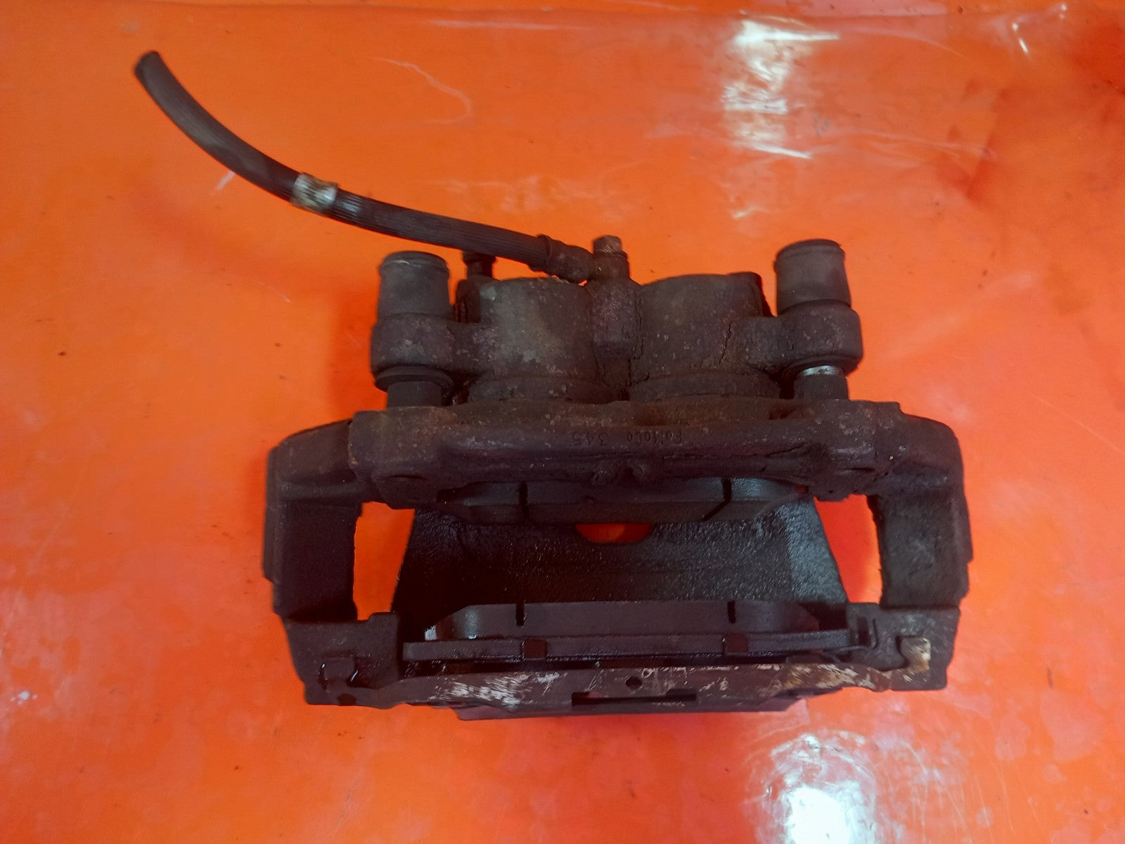 Ford Galaxy Zetec 2.0 Diesel 2019 Front Left Brake Caliper E1GC2B302BA Warranty  - Image 9