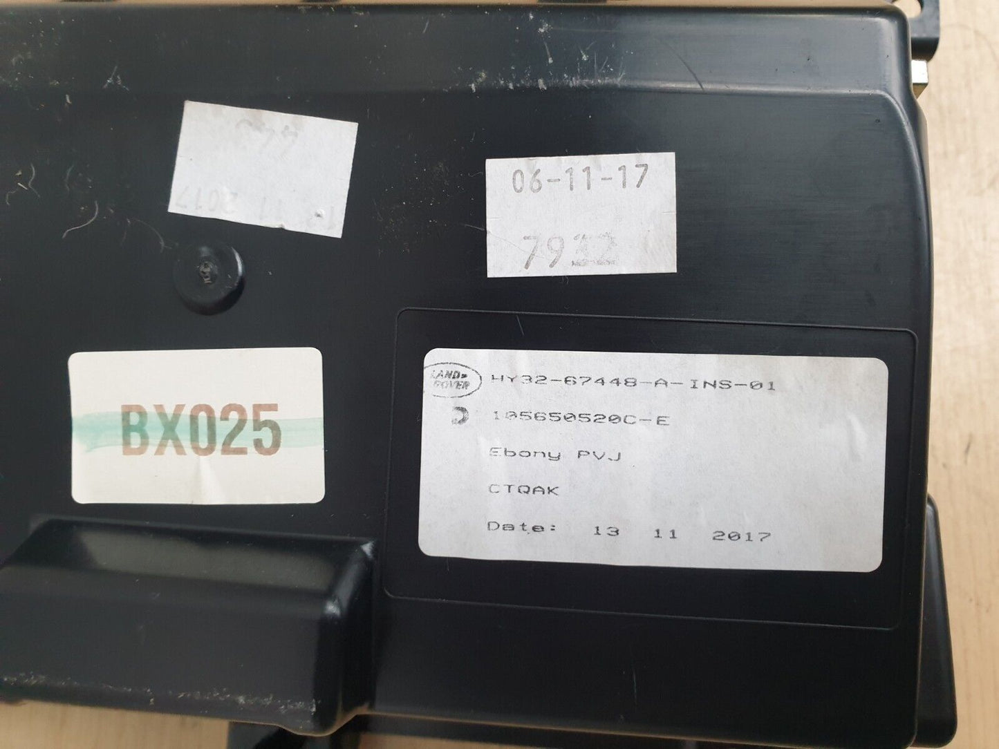 LAND ROVER DISCOVERY 5 L462 2018 GLOVE COMPARTMENT HY3267448 A046