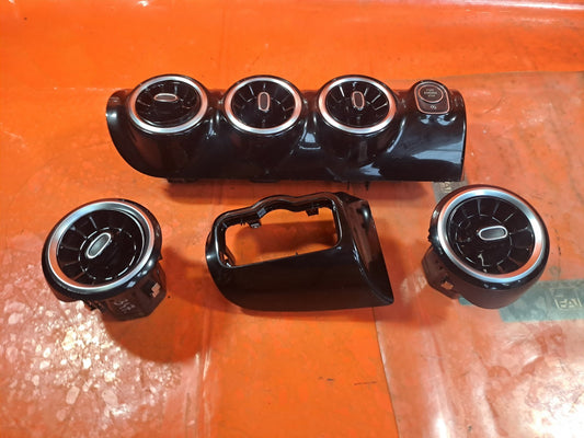 ✅MERCEDES A180D W177 1.5 DIESEL 2019 DASHBOARD AIR VENTS A1778308300 A1776800101 - Image 2