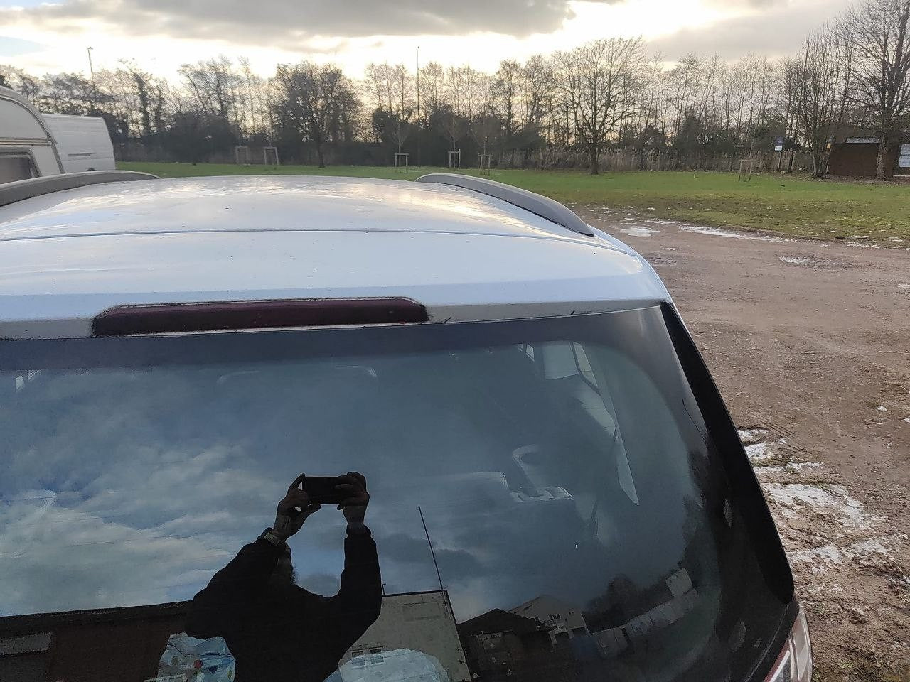 ✅FORD GALAXY ZETEC 2.0 DIESEL 2019 TAILGATE BARE WHITE Warranty A345 - Image 5