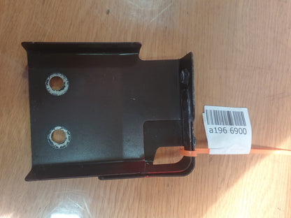 ✅2017 JAGUAR F-PACE X761 3.0P FRONT LEFT FENDER MOUNT BRACKET HK8316A143AB A196 - Image 2