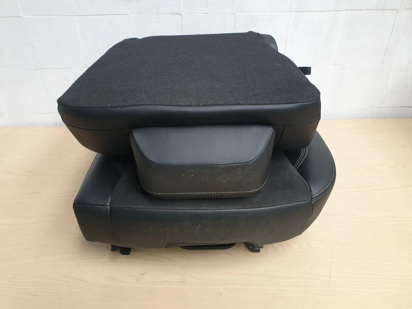 ebay-src:https://i.ebayimg.com/00/s/mtiwmfgxnjaw/z/wkmaaesw-dnp5x5p/$_57.jpg