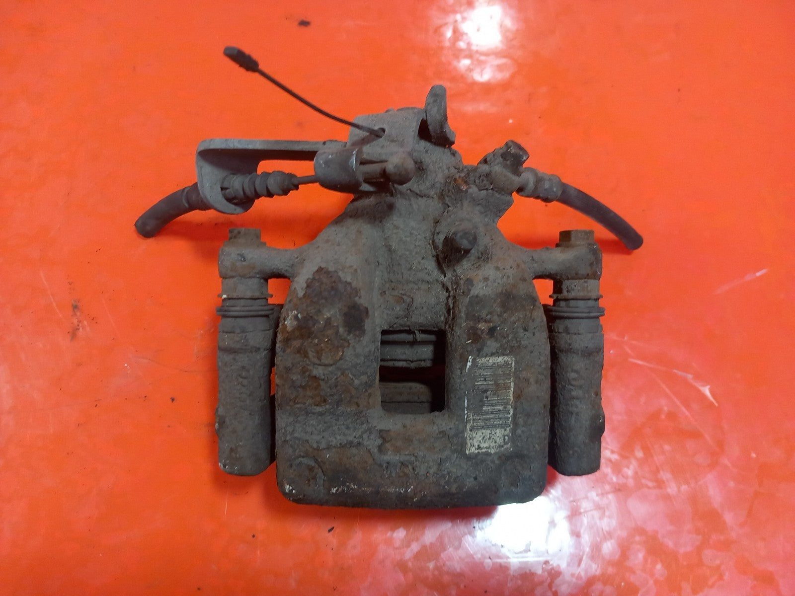 Vauxhall Vivaro 2900 1.5 Diesel 2020 Rear Right Brake Caliper 9805341880 A380 - Image 2