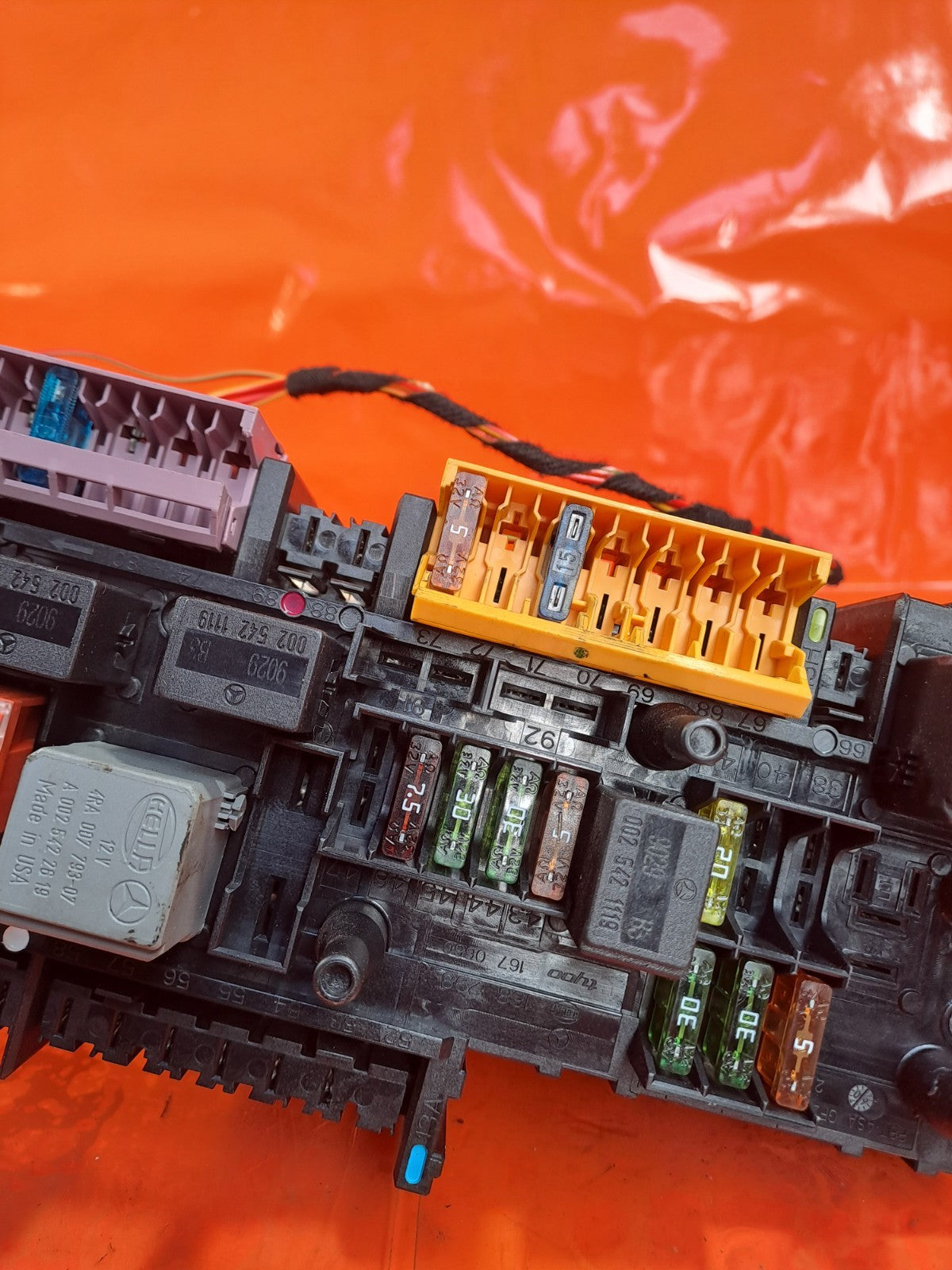✅2009 MERCEDES E CLASS W212 REAR SAM UNIT FUSE BOX A2129003702 + WARRANTY A314 - Image 3