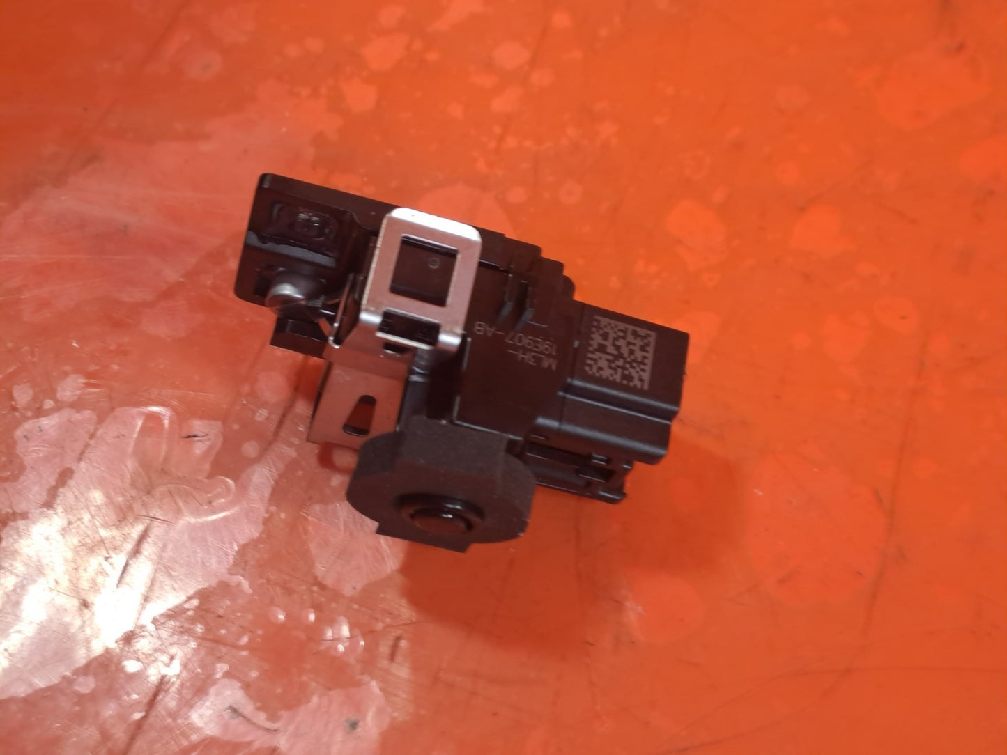 ebay-src:https://i.ebayimg.com/00/s/mtiwmfgxnjaw/z/h5uaaeswaubpdcts/$_57.jpg