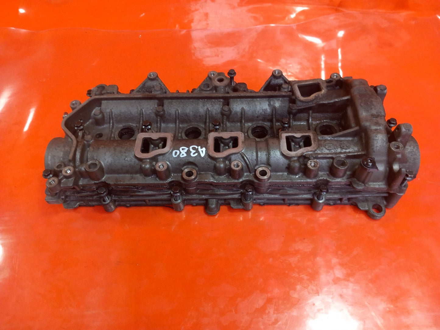 Vauxhall Vivaro 2900 1.5 Diesel 2020 Valve Cover With Camshafts DV5RUCD (YHR) - Image 3
