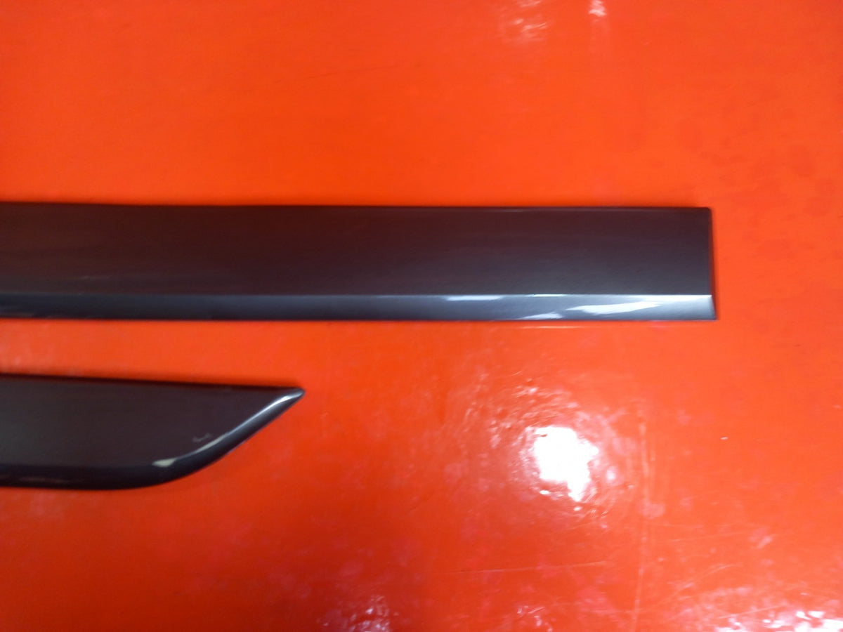 Ford Transit Custom 2.0 Diesel 2016 Left Side Body Moulding Pair Grey A409 - Image 4