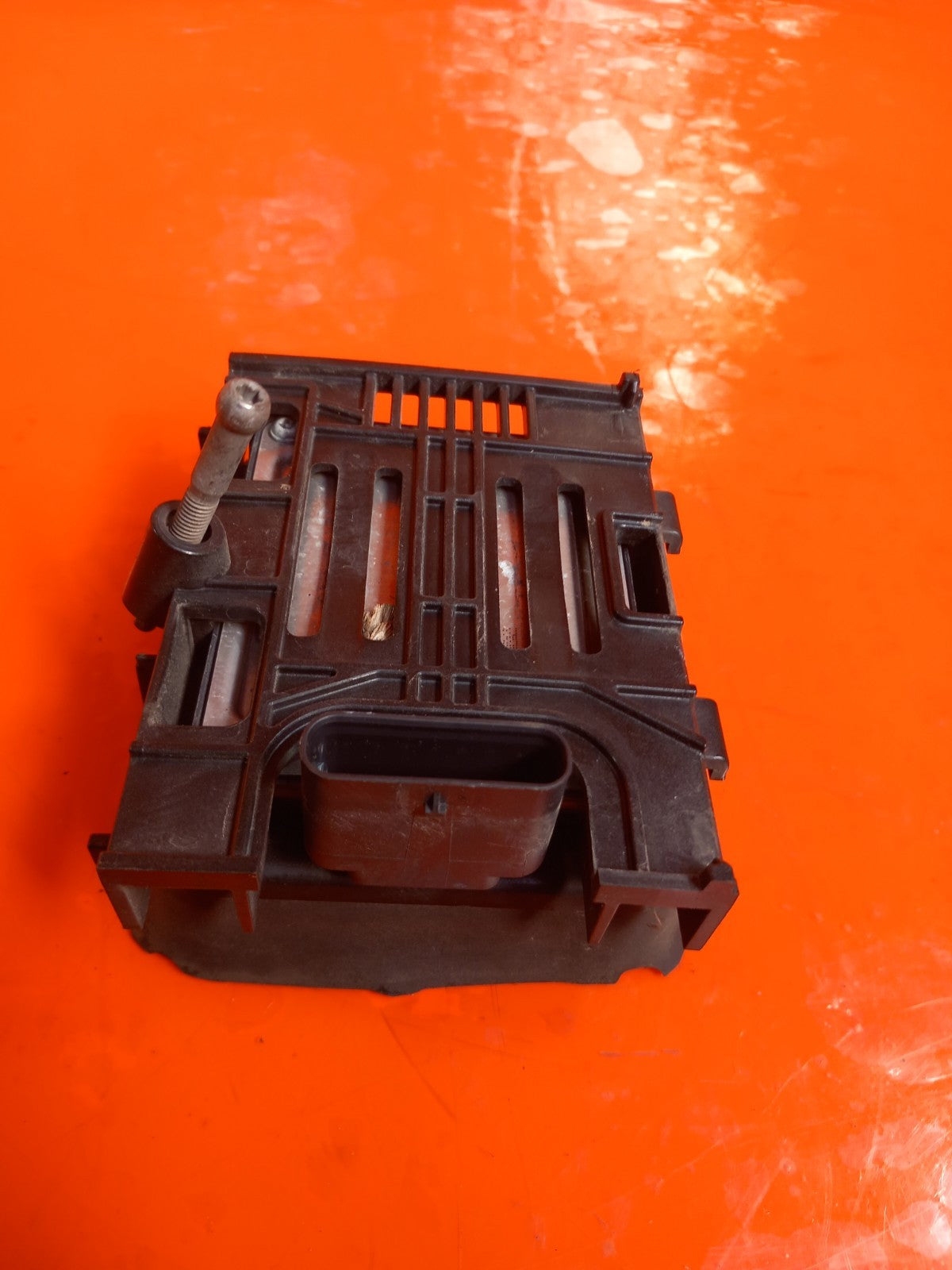 ebay-src:https://i.ebayimg.com/00/s/mtywmfgxmjaw/z/emuaaeswjtrqulu~/$_57.jpg