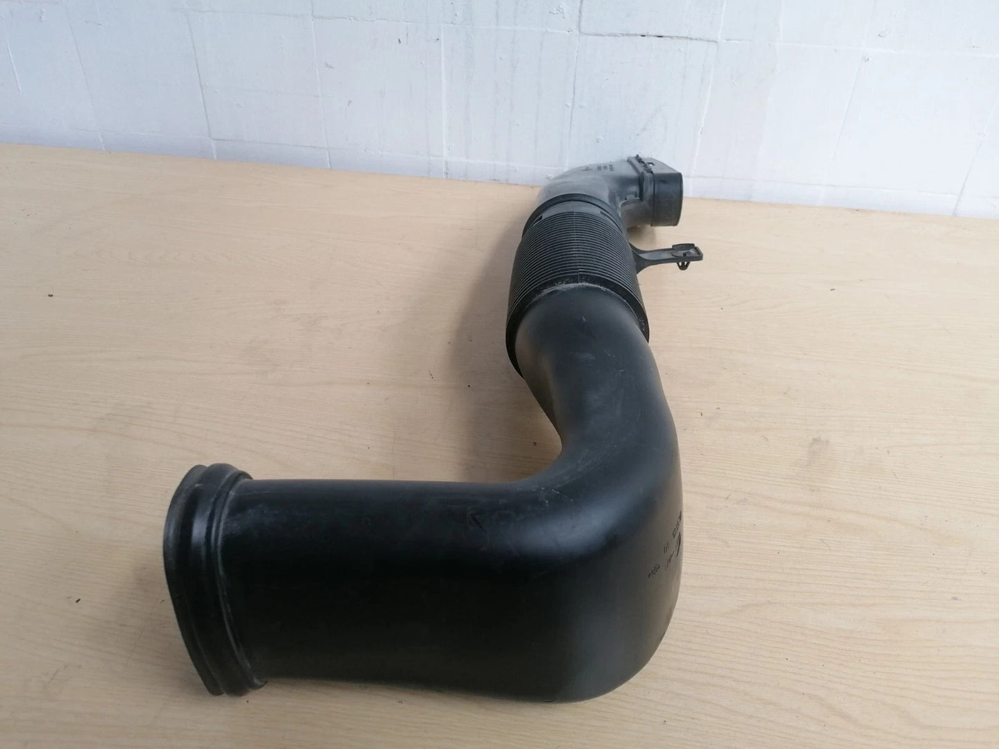 ebay-src:https://i.ebayimg.com/00/s/mtiwmfgxnjaw/z/~ewaaeswh5vp-bc8/$_57.jpg
