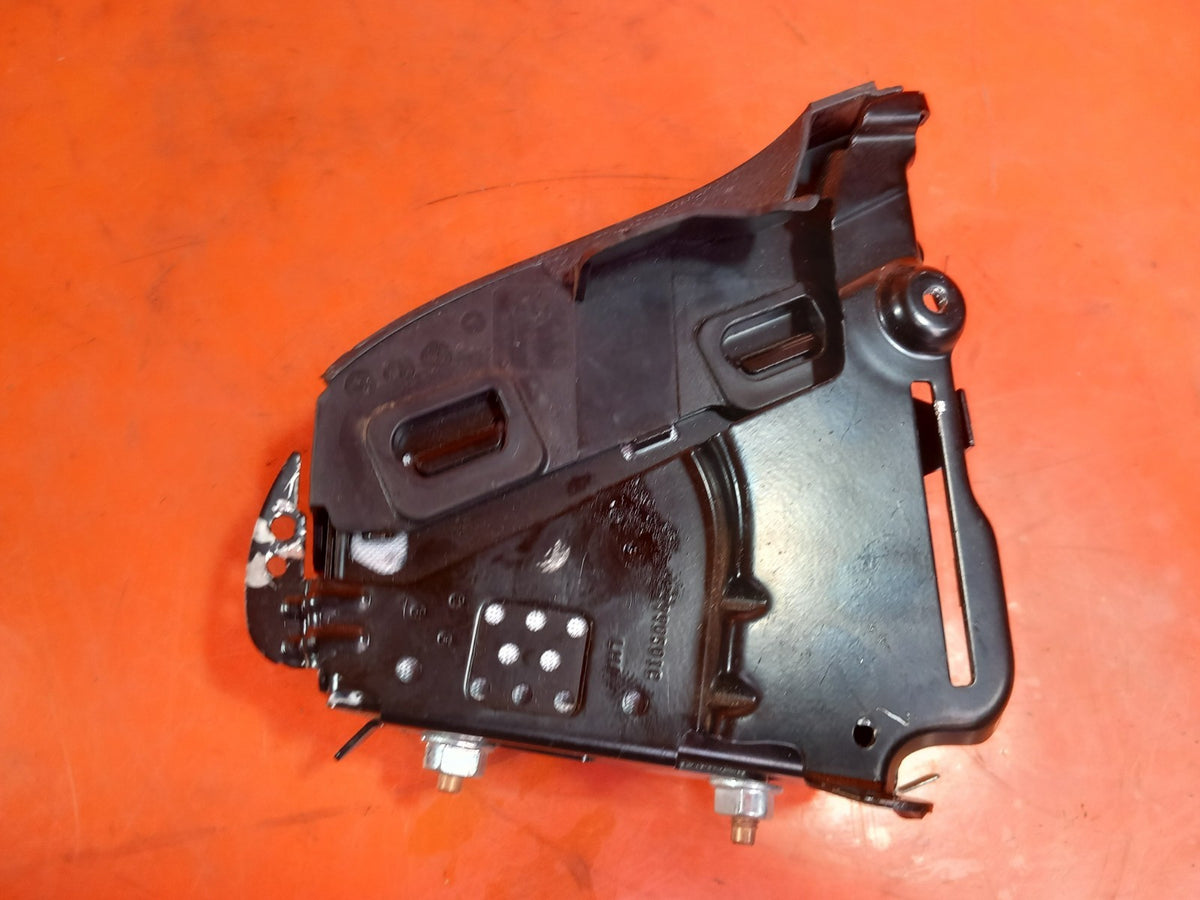 ebay-src:https://i.ebayimg.com/00/s/mtiwmfgxnjaw/z/fgyaaesww6dqigei/$_57.jpg