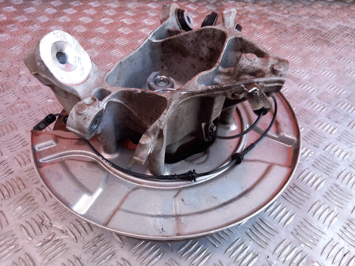 2025 BMW X5 G05 Front Right Brake Disc 6896673 Warranty A398 - Image 5
