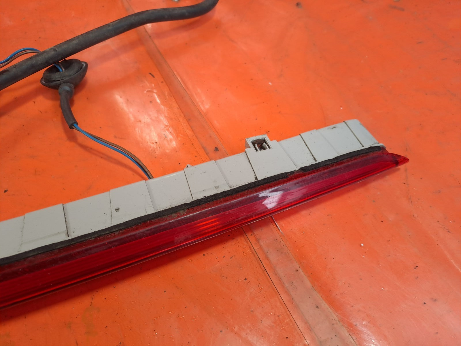 ✅BMW 5 Series F11 Touring 2011-2016 Rear Third Brake Light 7203224 Warranty xAA - Image 8