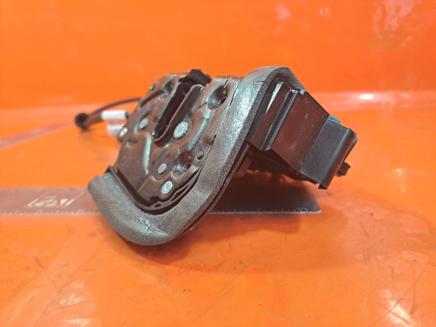 ebay-src:https://i.ebayimg.com/00/s/mtiwmfgxnjaw/z/gd0aaoswpctngbl5/$_57.jpg