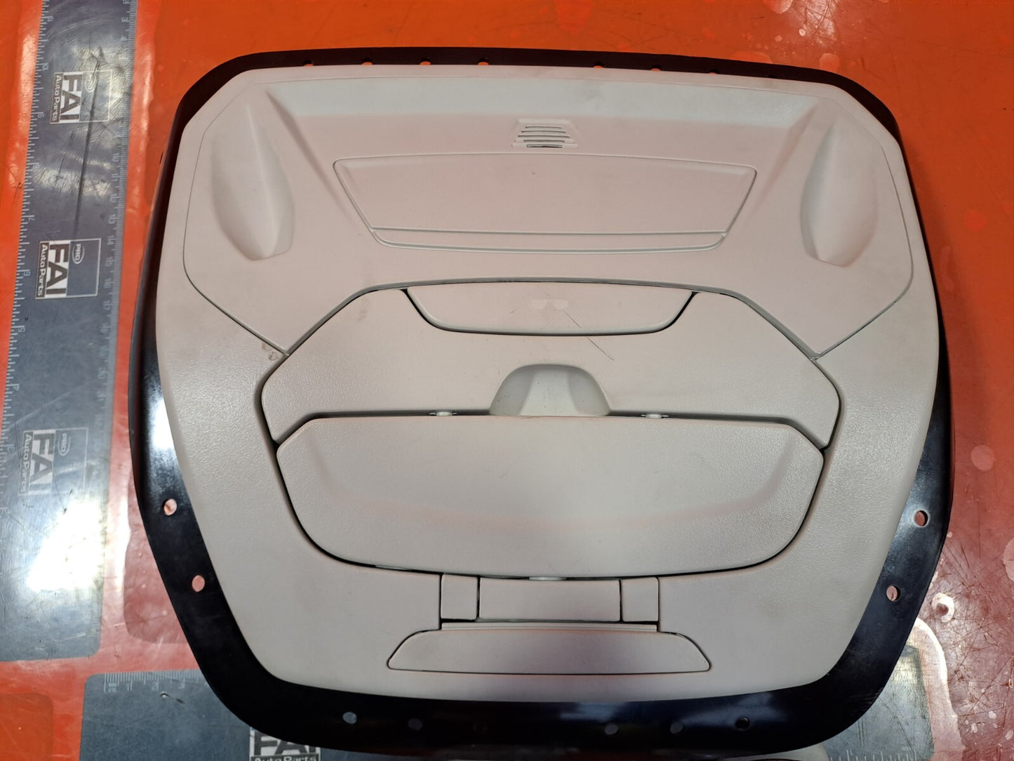 ✅FORD C-MAX ZETEC 1.0 PETROL 2018 COURTESY LIGHT INTERIOR ROOF SET Warranty - Image 3
