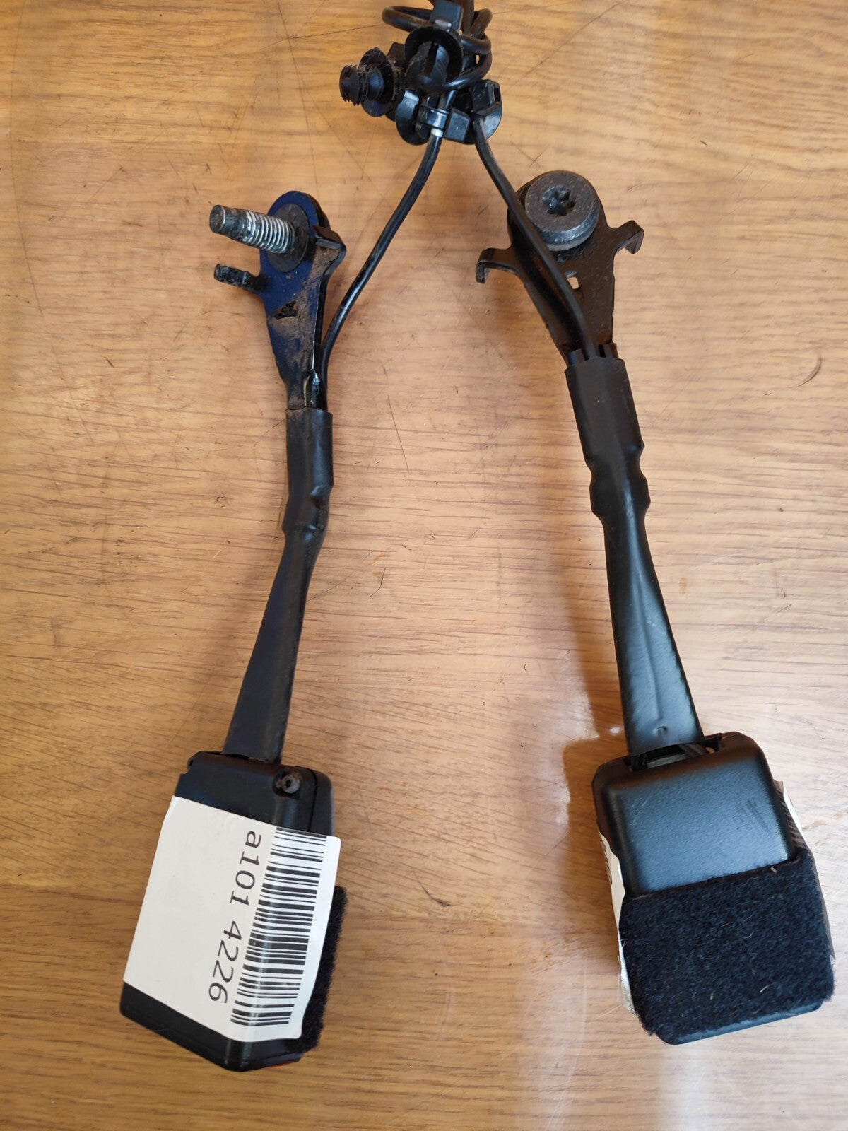 ✅Range Rover Evoque 2.2 Diesel 2012 Front Seat Belt Buckle 2x BJ3261208AE A101 - Image 2