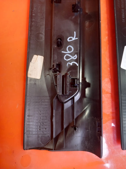2020 BMW 2 Series F44 M Sport Front Door Sill Step Trim Pair 7489947 A386 - Image 6