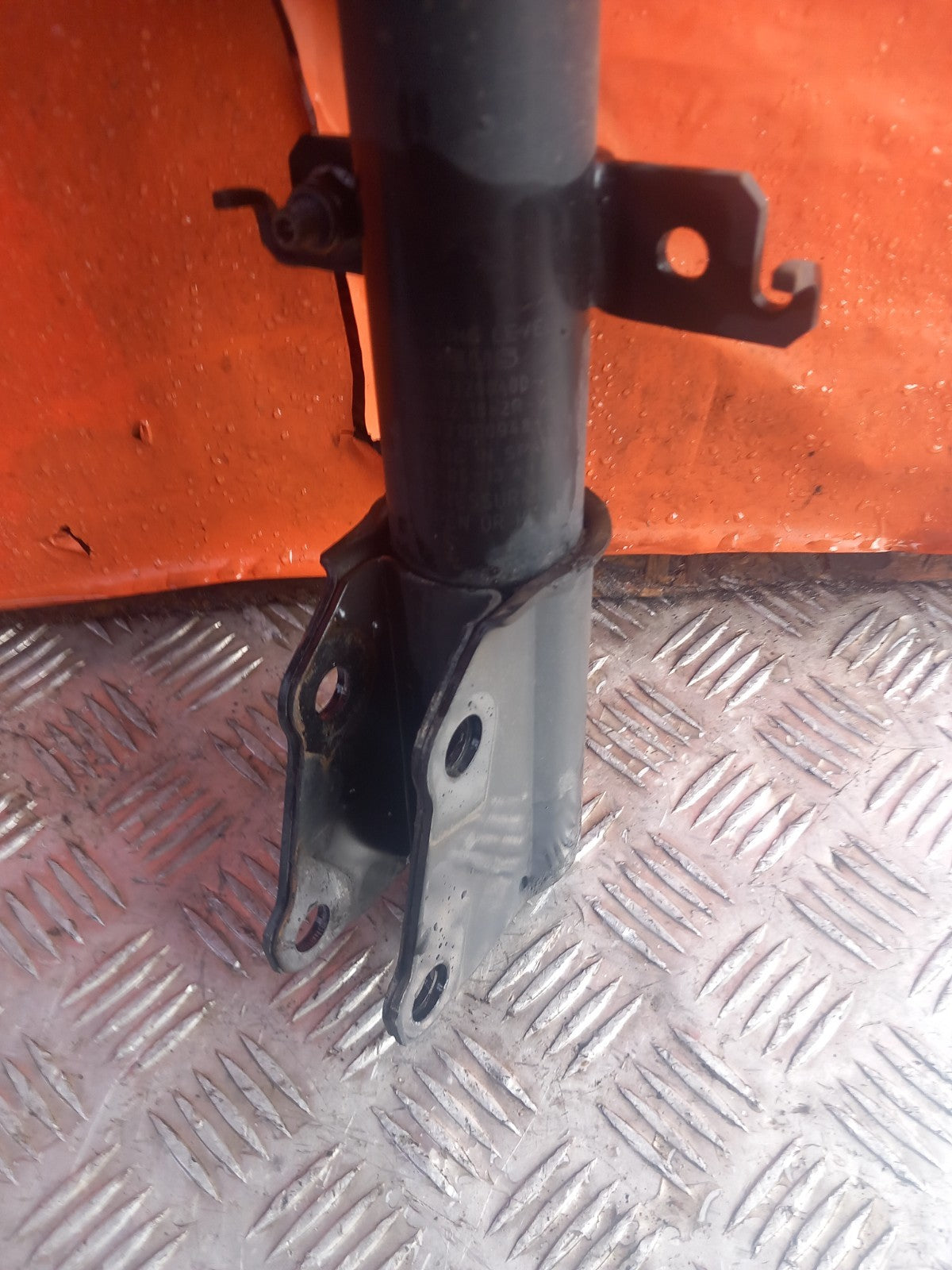 2025 Renault Kangoo MK3 Front Left Shock Absorber A4203260400 Warranty A408 - Image 2