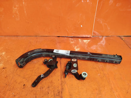 ✅2014 FORD B-MAX TITANIUM 1.0P RIGHT SLIDING DOOR HINGES AV11R25028AE + WARRANTY - Image 1