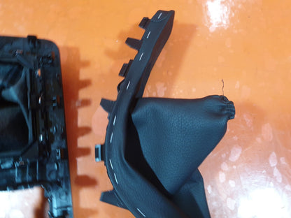 SKODA OCTAVIA MK3 1.4 PETROL 2018 GEARSTICK WITH SURROUNDING 5E2863212C Warranty - Image 10