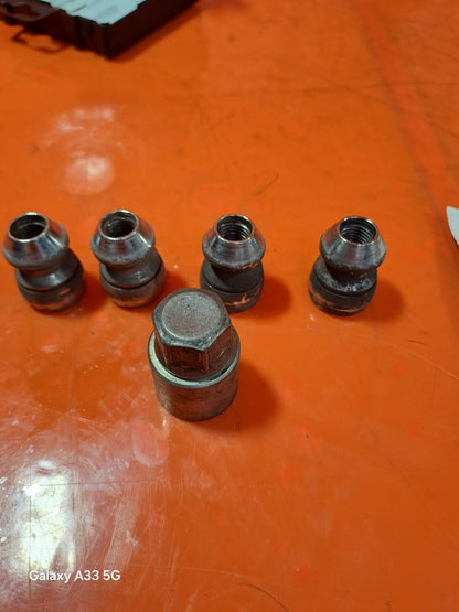 ✅KIA SPORTAGE 4 1.7 DIESEL 2014 LOCKING WHEEL NUTS Warranty A287 - Image 4