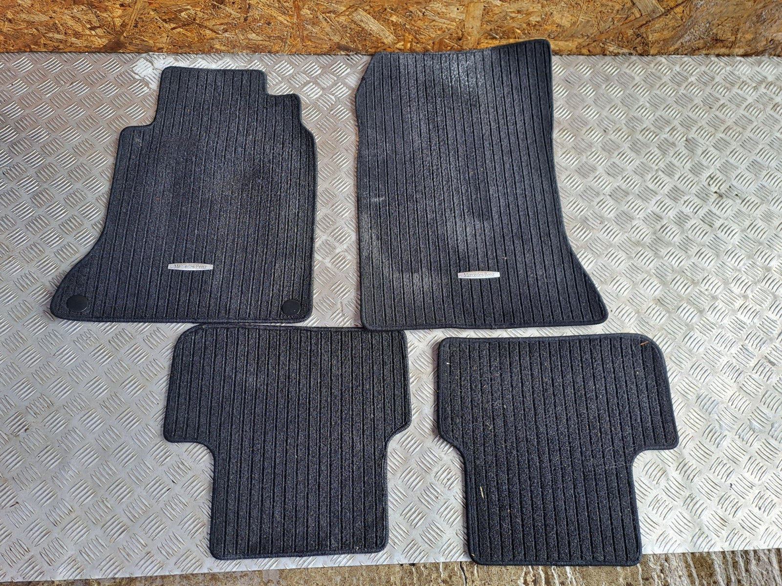 ✅MERCEDES B180 W246 1.8 DIESEL 2012 INTERIOR FLOOR MATS SET A2466802248 Warranty - Image 2