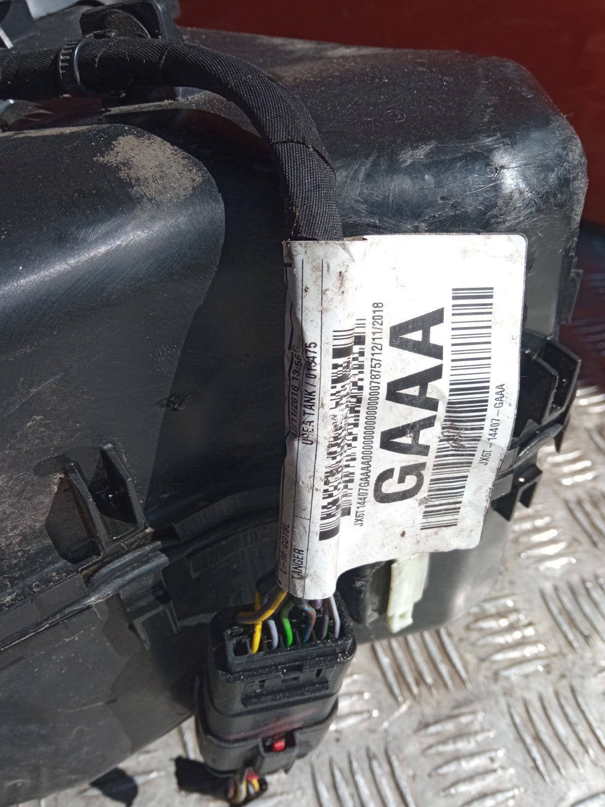 ✅Ford Focus St-Line 2.0 Diesel 2019 Adblue Additive Tank Bottle JX615J228AD A354 - Image 6