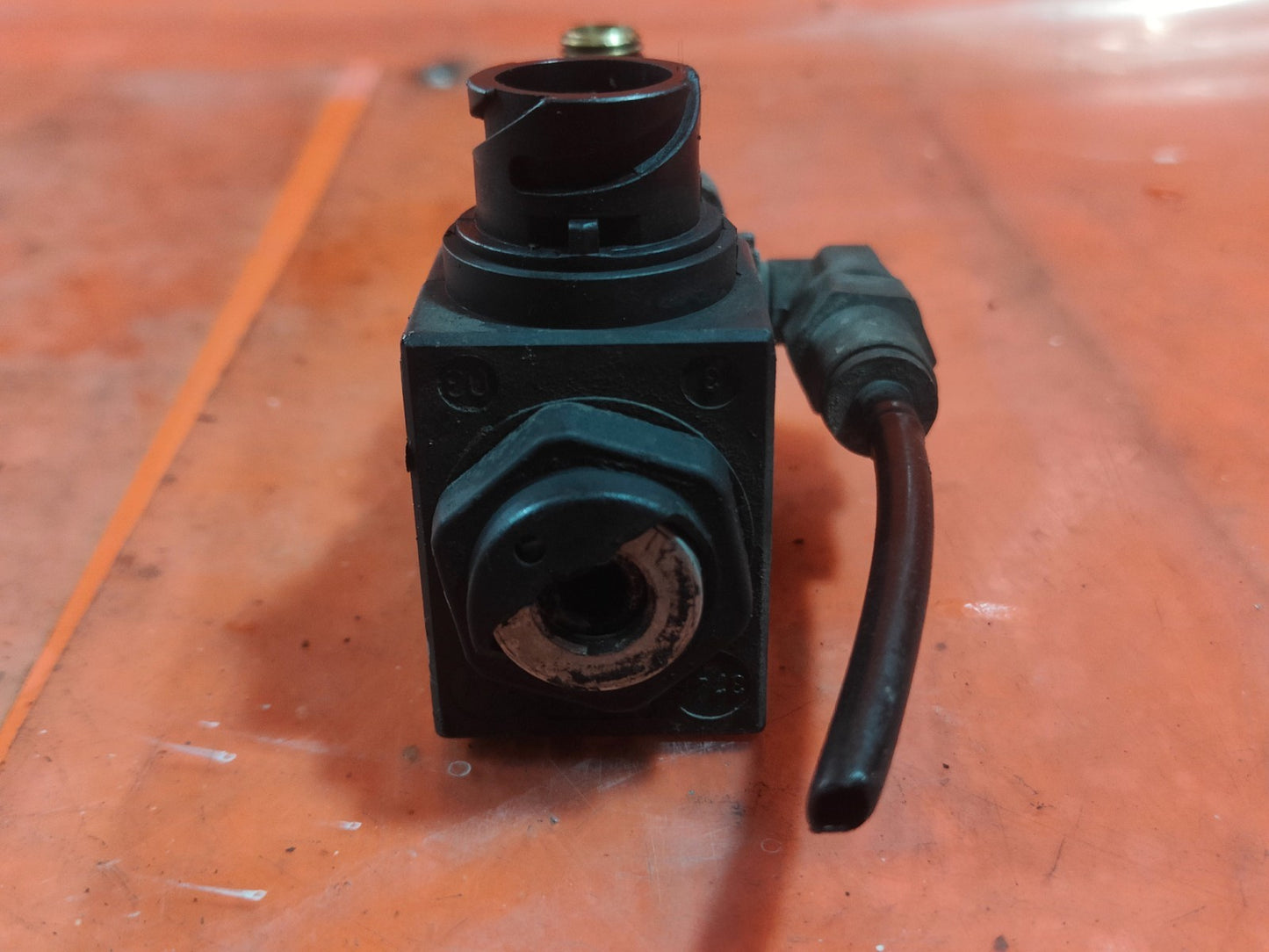 ebay-src:https://i.ebayimg.com/00/s/mtiwmfgxnjaw/z/-r0aaesweazpasfo/$_57.jpg