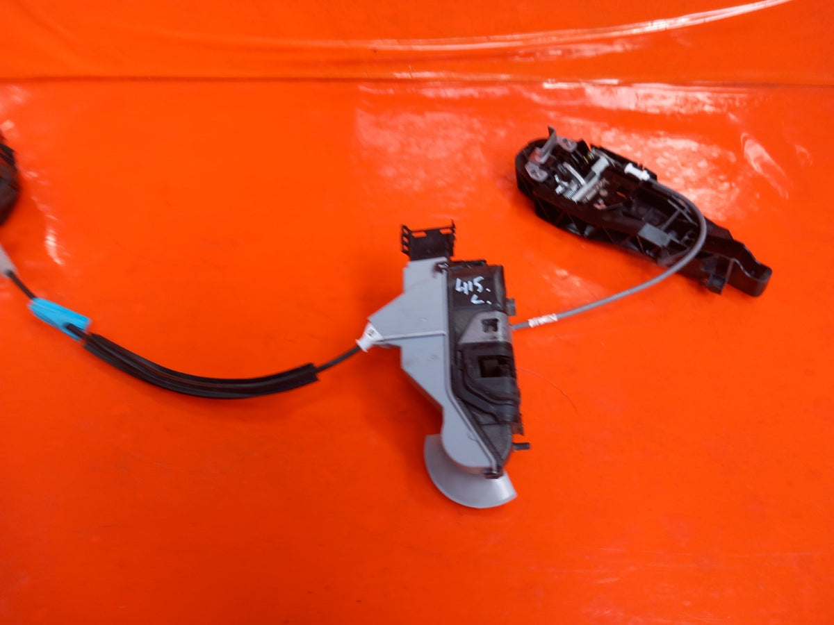 Citroen Berlingo 650 1.5 Diesel 2021 Front Left Door Lock P1008924A00 A415 - Image 10