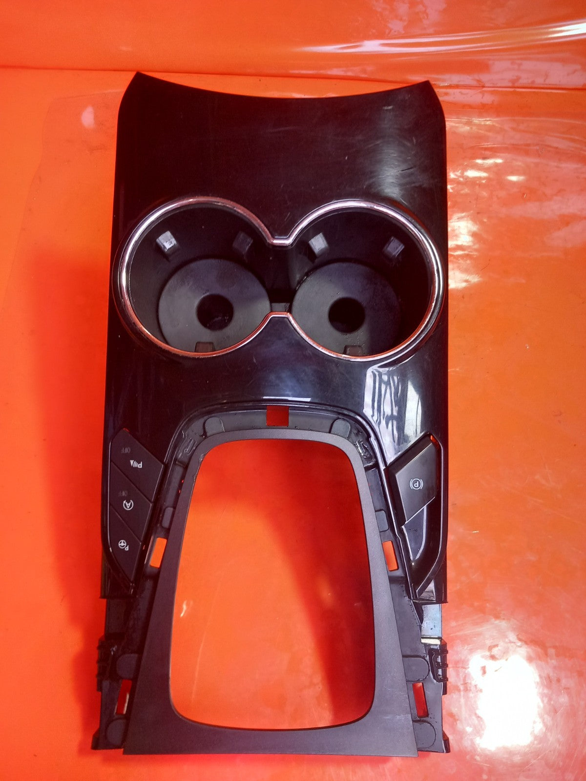 2019 Ford Galaxy MK3 Zetec Centre Console Cup Holder EM2B-R045A76-AE A345 - Image 1