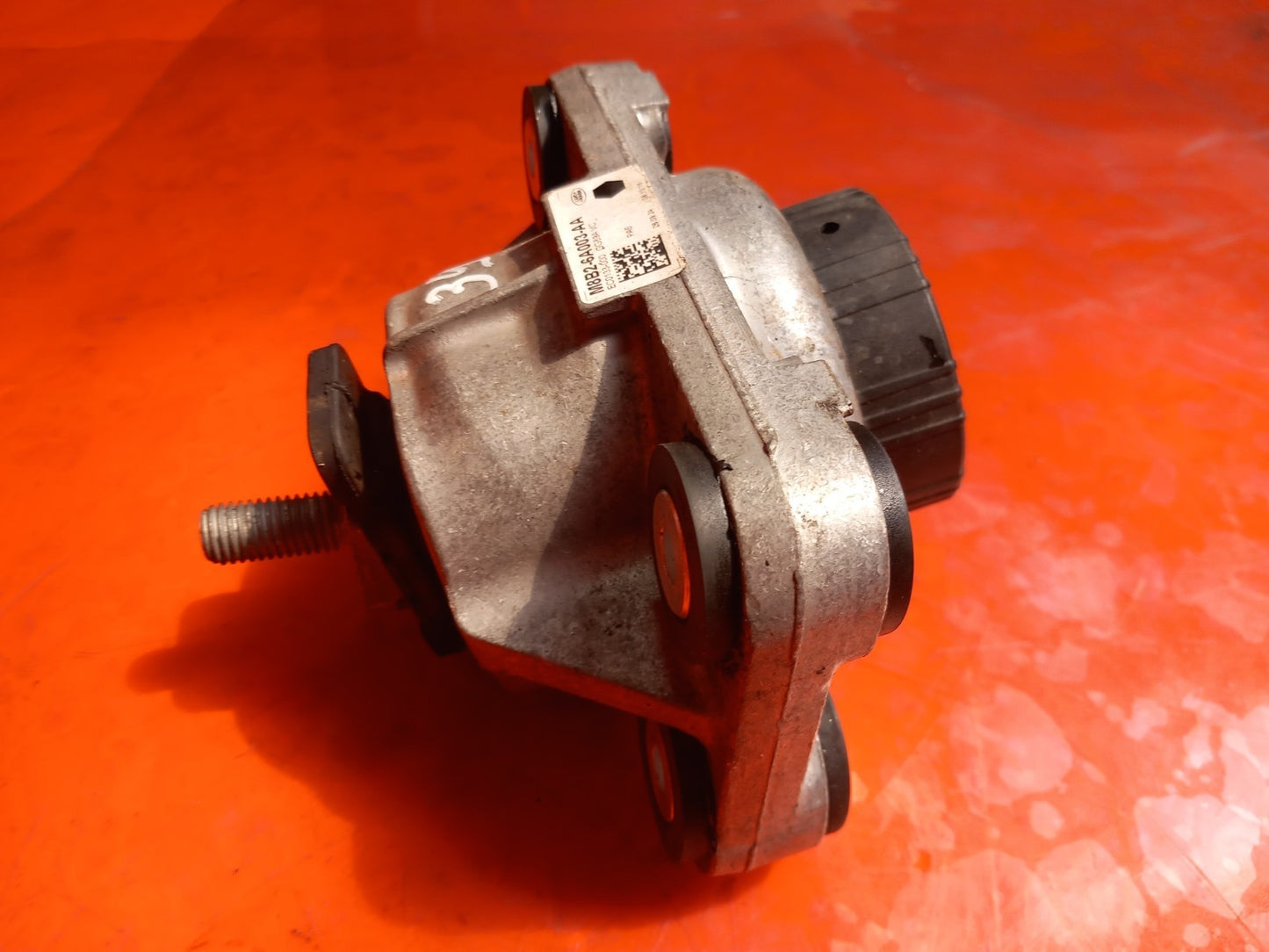 2025 Land Rover Defender L663 Engine Mount  M8B2-6A003-AA Warranty A396 - Image 6